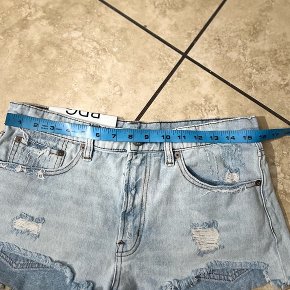 BDG - Picture 3 of 6